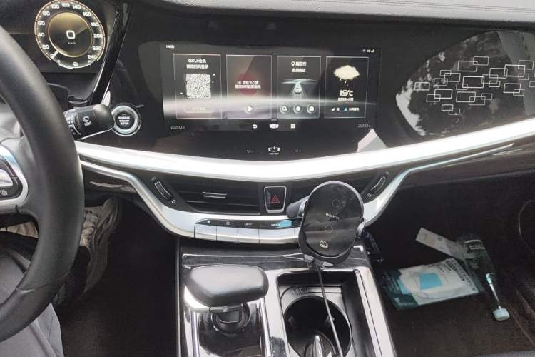 Used Geely Auto Emgrand GT 2021 1.8T Flagship Edition+ Audio And AC Panel