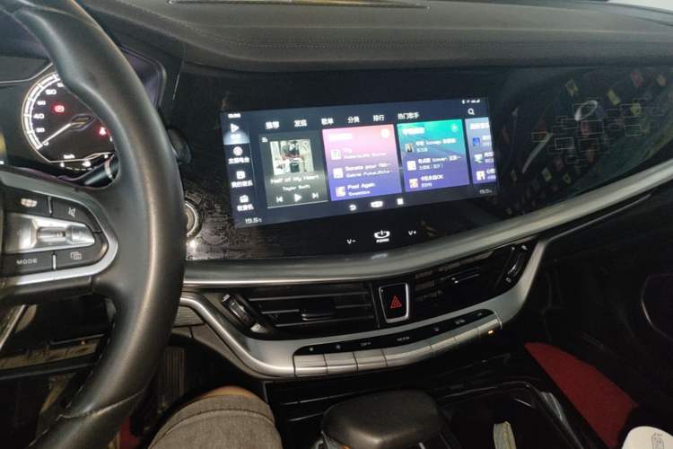 Used Geely Auto Emgrand GT 2021 1.8T Flagship Edition Audio And AC Panel