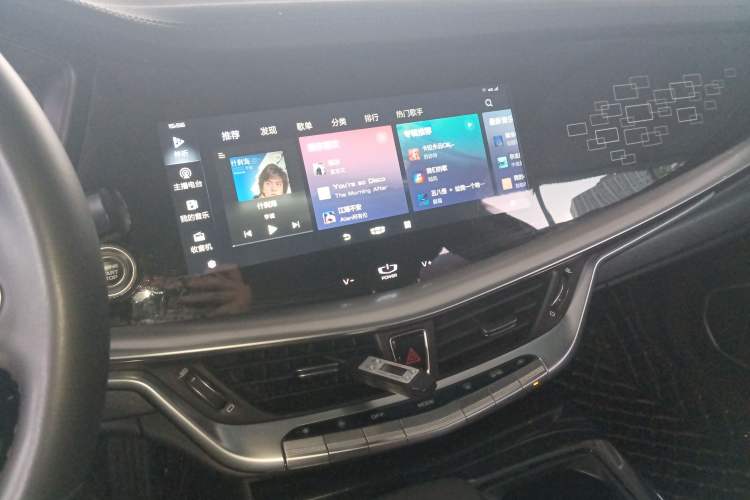 Used Geely Auto Emgrand GT 2021 1.8T Flagship Edition Audio And AC Panel