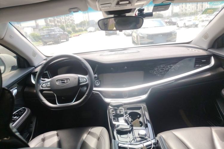 Used Geely Auto Emgrand GT 2021 1.8T Flagship Edition+ Center Console