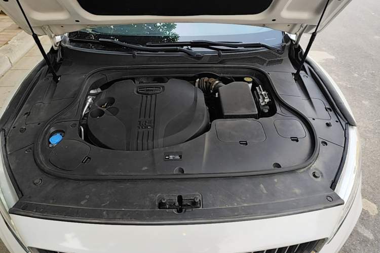 Used Geely Auto Emgrand GT 2021 1.8T Flagship Edition Engine Bay