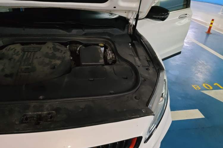 Used Geely Auto Emgrand GT 2021 1.8T National Style Edition Engine Bay Left