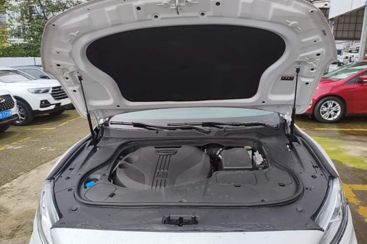 Used Geely Auto Emgrand GT 2021 1.8T Flagship Edition+ Engine Bay