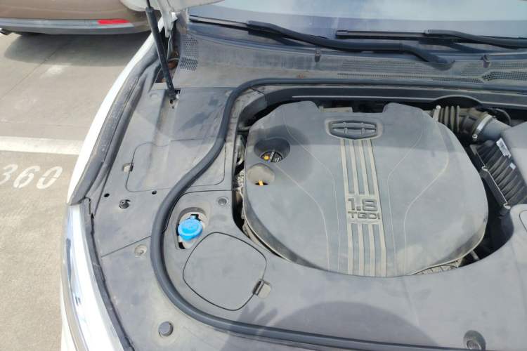 Used Geely Auto Emgrand GT 2021 1.8T Flagship Edition+ Engine Bay Right