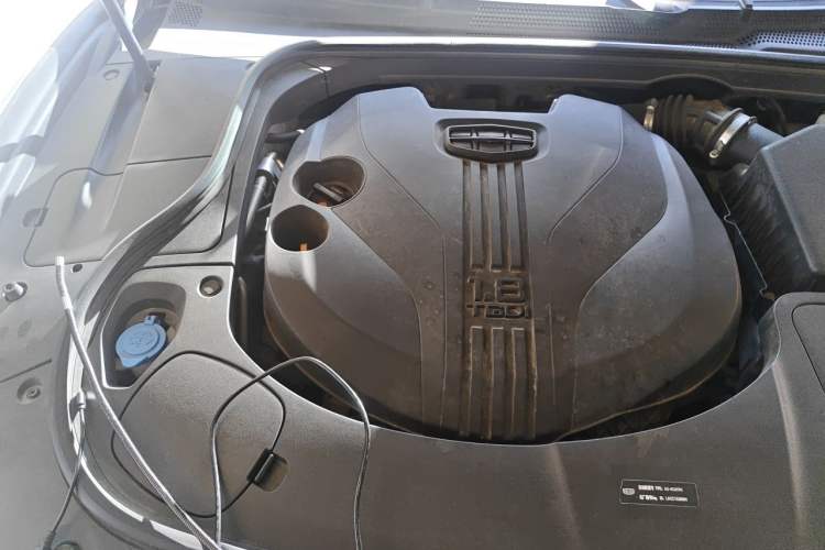 Used Geely Auto Emgrand GT 2021 1.8T Flagship Edition Engine Bay Right