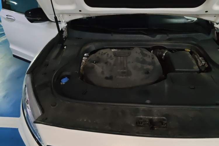Used Geely Auto Emgrand GT 2021 1.8T National Style Edition Engine Bay Right