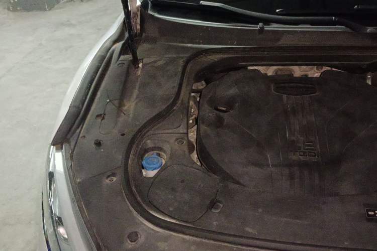Used Geely Auto Emgrand GT 2021 1.8T Flagship Edition+ Engine Bay Right