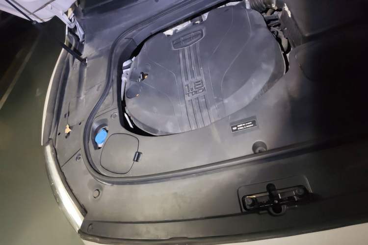Used Geely Auto Emgrand GT 2021 1.8T National Style Edition Engine Bay Right