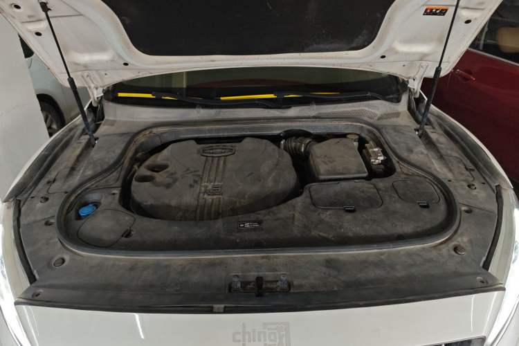 Used Geely Auto Emgrand GT 2021 1.8T Flagship Edition Engine Bay