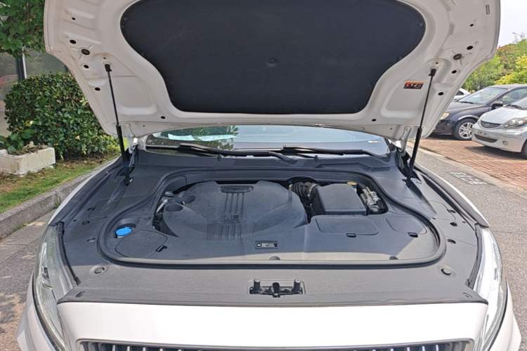 Used Geely Auto Emgrand GT 2021 1.8T Flagship Edition Engine Bay