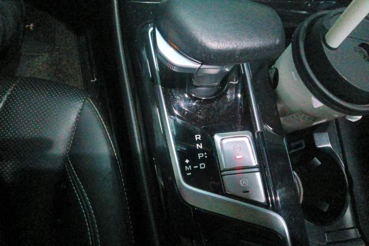 Used Geely Auto Emgrand GT 2021 1.8T Flagship Edition+ Gear Lever