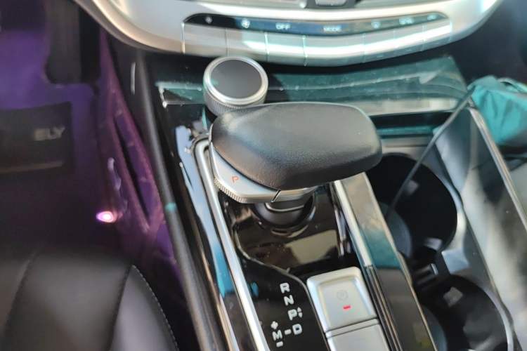 Used Geely Auto Emgrand GT 2021 1.8T Flagship Edition+ Gear Lever