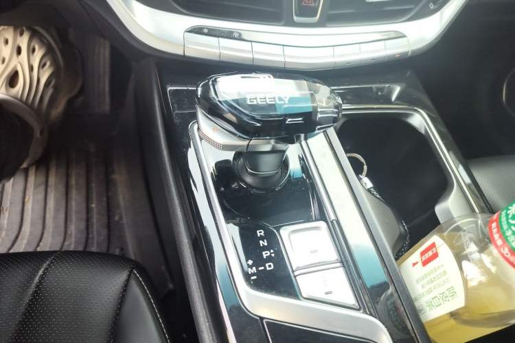 Used Geely Auto Emgrand GT 2021 1.8T Flagship Edition Gear Lever