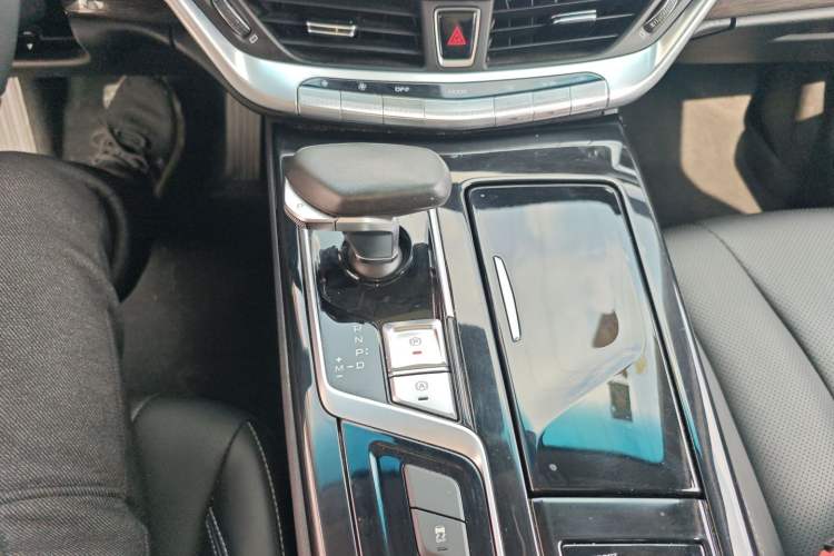 Used Geely Auto Emgrand GT 2021 1.8T Flagship Edition+ Gear Lever