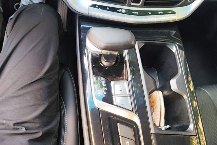 Used Geely Auto Emgrand GT 2021 1.8T Flagship Edition Gear Lever
