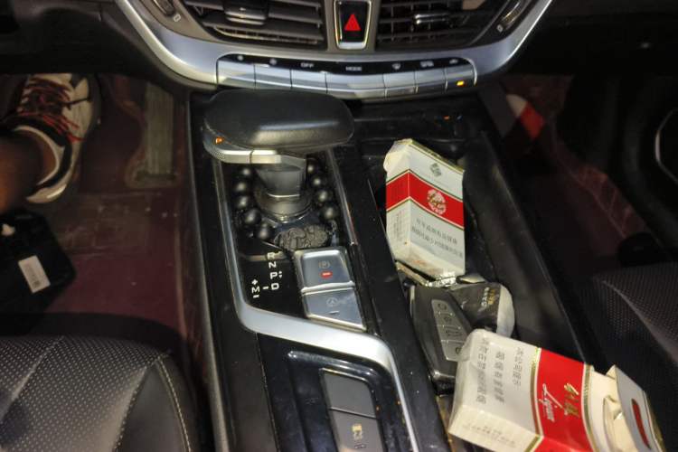 Used Geely Auto Emgrand GT 2021 1.8T Flagship Edition+ Gear Lever