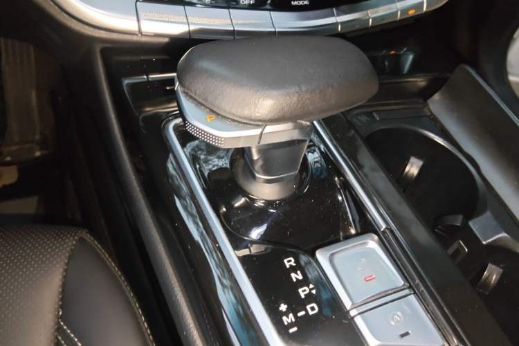 Used Geely Auto Emgrand GT 2021 1.8T Flagship Edition+ Gear Lever