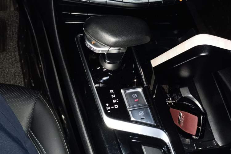Used Geely Auto Emgrand GT 2021 1.8T Flagship Edition+ Gear Lever