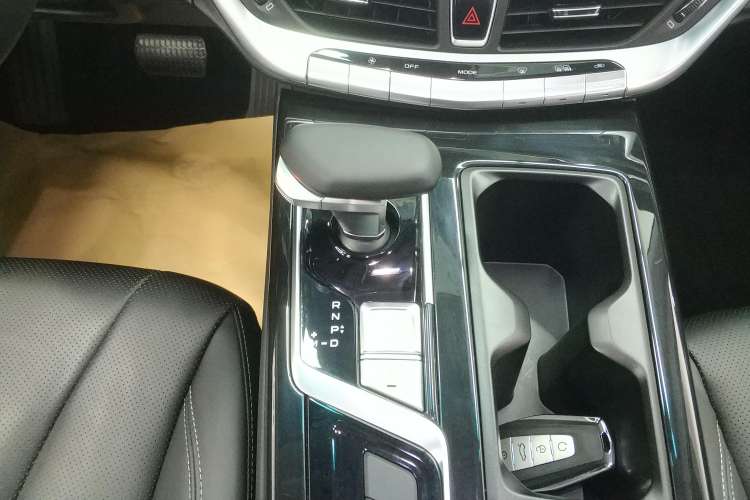 Used Geely Auto Emgrand GT 2021 1.8T Flagship Edition Gear Lever
