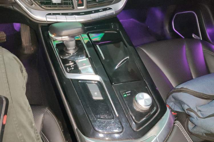 Used Geely Auto Emgrand GT 2021 1.8T Flagship Edition+ Gear Lever