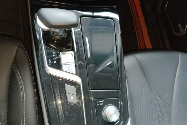 Used Geely Auto Emgrand GT 2021 1.8T Flagship Edition+ Gear Lever