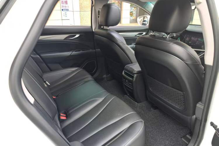 Used Geely Auto Emgrand GT 2021 1.8T Flagship Edition+ Interior 3