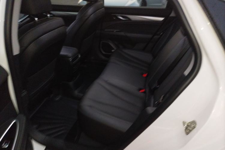 Used Geely Auto Emgrand GT 2021 1.8T Flagship Edition+ Interior 4