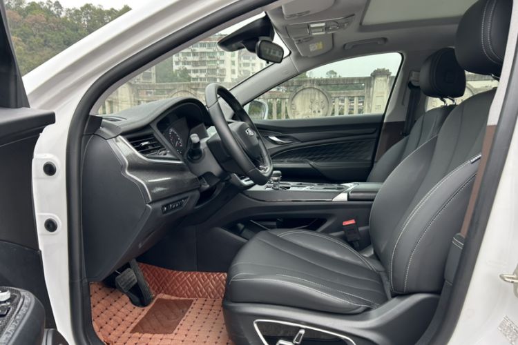 Used Geely Auto Emgrand GT 2021 1.8T Flagship Edition Interior 7