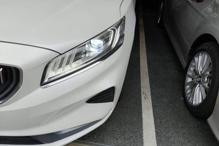 Used Geely Auto Emgrand GT 2021 1.8T Flagship Edition+ Left Front Headlight