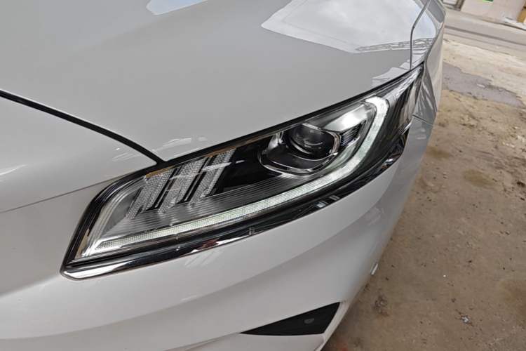 Used Geely Auto Emgrand GT 2021 1.8T Flagship Edition+ Left Front Headlight