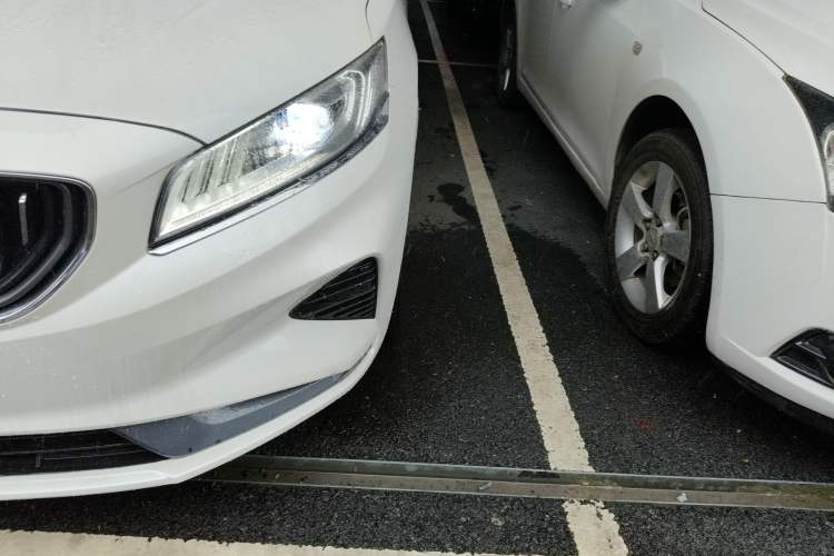 Used Geely Auto Emgrand GT 2021 1.8T Flagship Edition+ Left Front Headlight