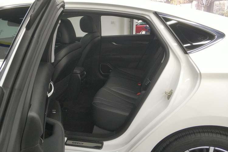 Used Geely Auto Emgrand GT 2021 1.8T Flagship Edition Left Rear Seat