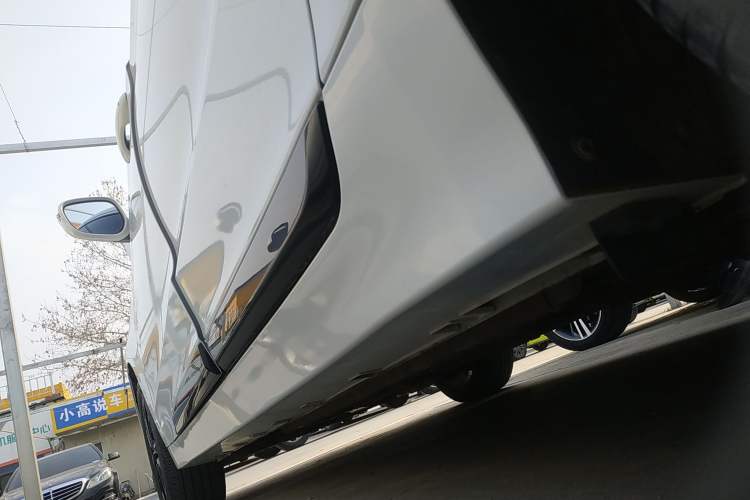 Used Geely Auto Emgrand GT 2021 1.8T Flagship Edition+ Left Side Sill