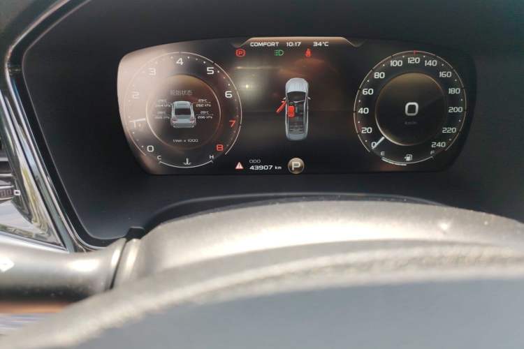 Used Geely Auto Emgrand GT 2021 1.8T Flagship Edition+ Odometer Close Up