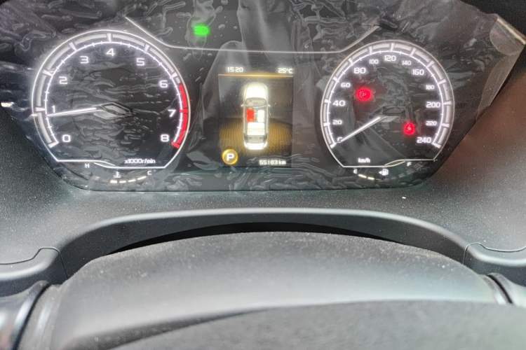 Used Geely Auto Emgrand GT 2021 1.8T Flagship Edition Odometer Close Up