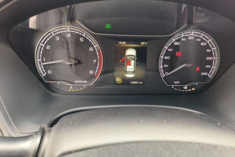 Used Geely Auto Emgrand GT 2021 1.8T Flagship Edition Odometer Close Up