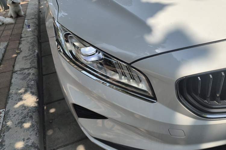 Used Geely Auto Emgrand GT 2021 1.8T Flagship Edition+ Right Front Headlight