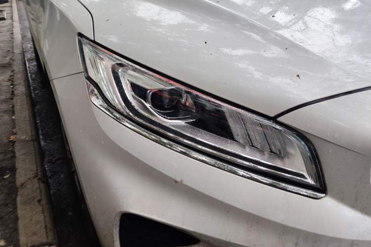 Used Geely Auto Emgrand GT 2021 1.8T Flagship Edition+ Right Front Headlight