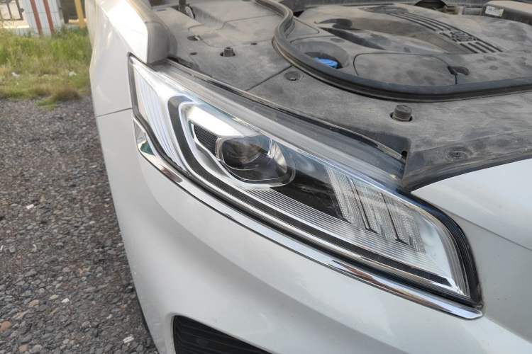 Used Geely Auto Emgrand GT 2021 1.8T Flagship Edition+ Right Front Headlight