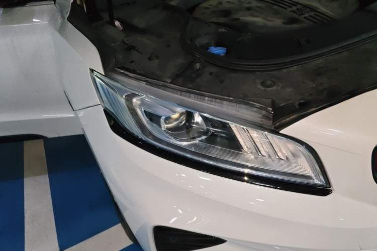 Used Geely Auto Emgrand GT 2021 1.8T National Style Edition Right Front Headlight
