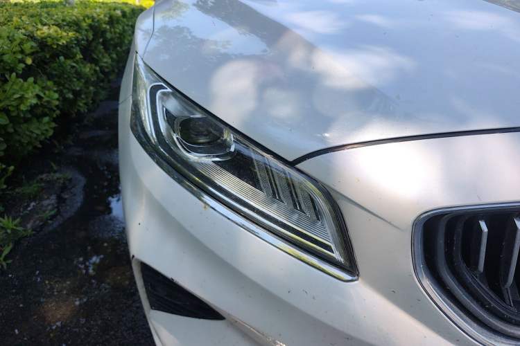 Used Geely Auto Emgrand GT 2021 1.8T Flagship Edition+ Right Front Headlight
