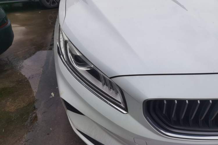 Used Geely Auto Emgrand GT 2021 1.8T Flagship Edition+ Right Front Headlight