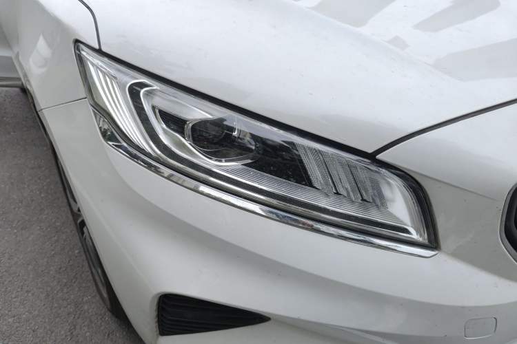 Used Geely Auto Emgrand GT 2021 1.8T Flagship Edition+ Right Front Headlight
