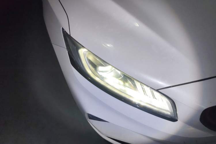 Used Geely Auto Emgrand GT 2021 1.8T National Style Edition Right Front Headlight