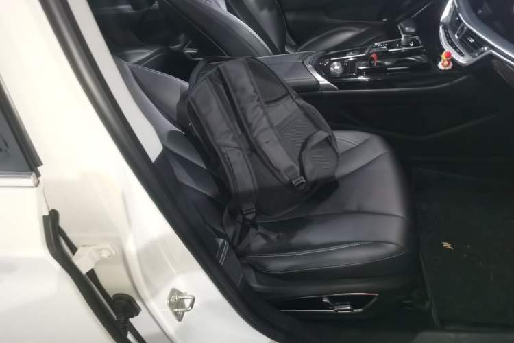 Used Geely Auto Emgrand GT 2021 1.8T Flagship Edition+ Right Front Seat