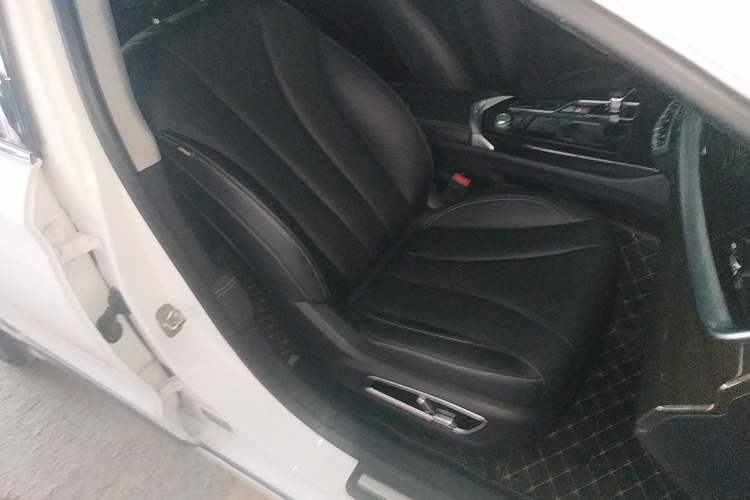 Used Geely Auto Emgrand GT 2021 1.8T Flagship Edition+ Right Front Seat