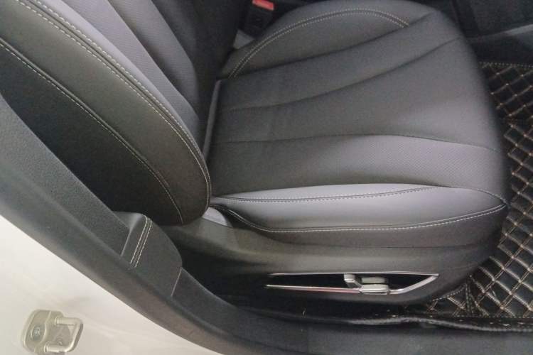 Used Geely Auto Emgrand GT 2021 1.8T Flagship Edition Right Front Seat