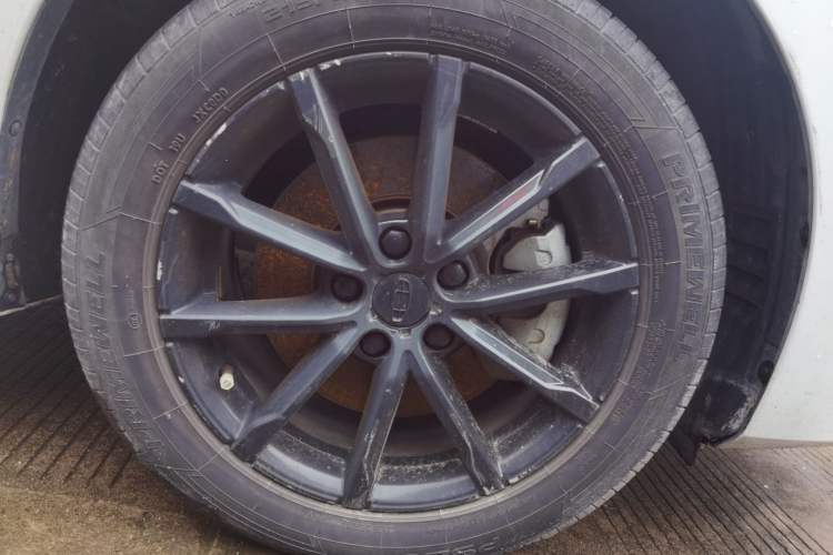 Used Geely Auto Emgrand GT 2021 1.8T Flagship Edition+ Right Front Wheel Hub