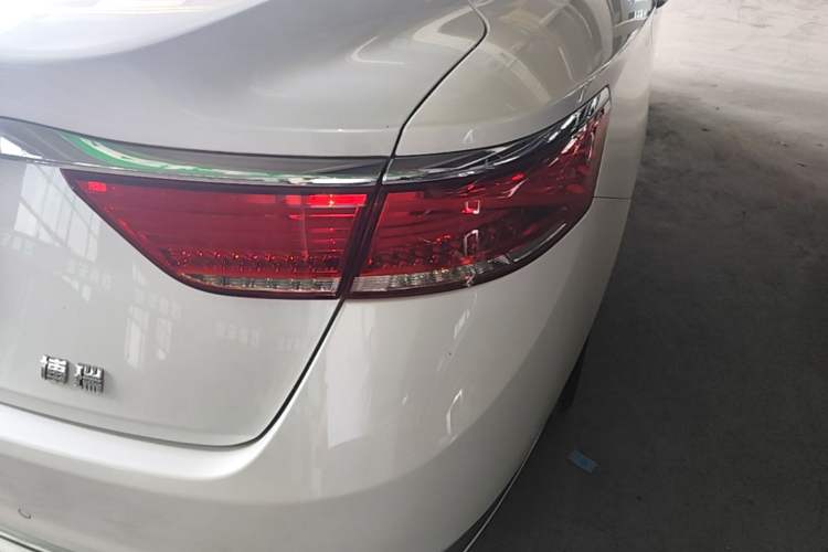 Used Geely Auto Emgrand GT 2021 1.8T Flagship Edition+ Right Rear Taillight