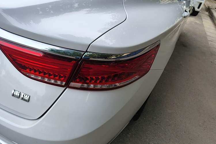 Used Geely Auto Emgrand GT 2021 1.8T Flagship Edition Right Rear Taillight